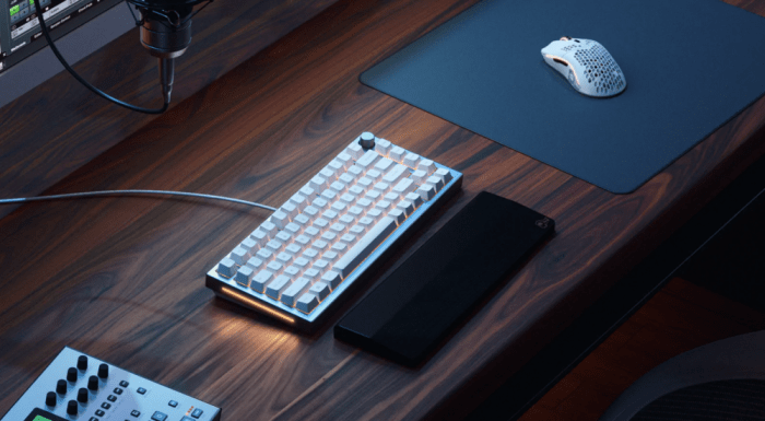 Keyboard AI Predictive untuk Penulis Cepat dan Efisien