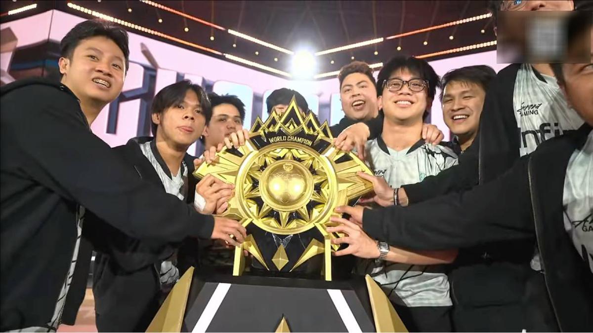 Aurora PH Resmi Jadi Juara Dunia MLBB Setelah Alter Ego Gagal Angkat Piala M7